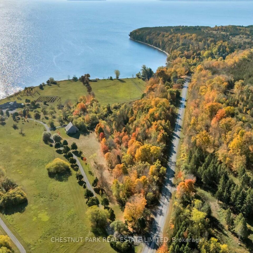 4176 County Road 8, Prince Edward County