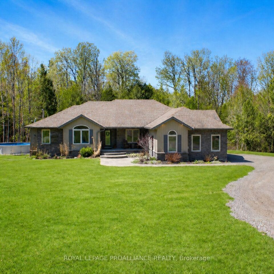 42 Nichols Road, Quinte West