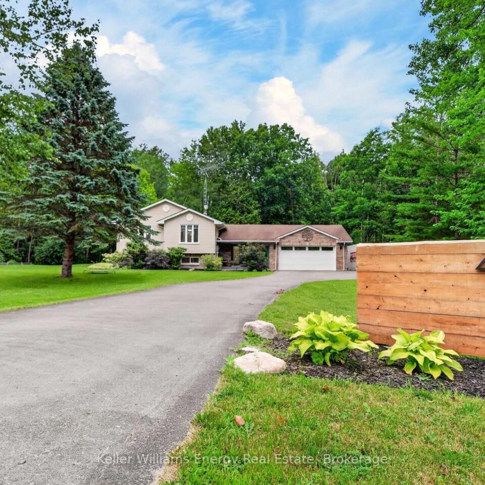 422 Gardenville Road, Prince Edward County