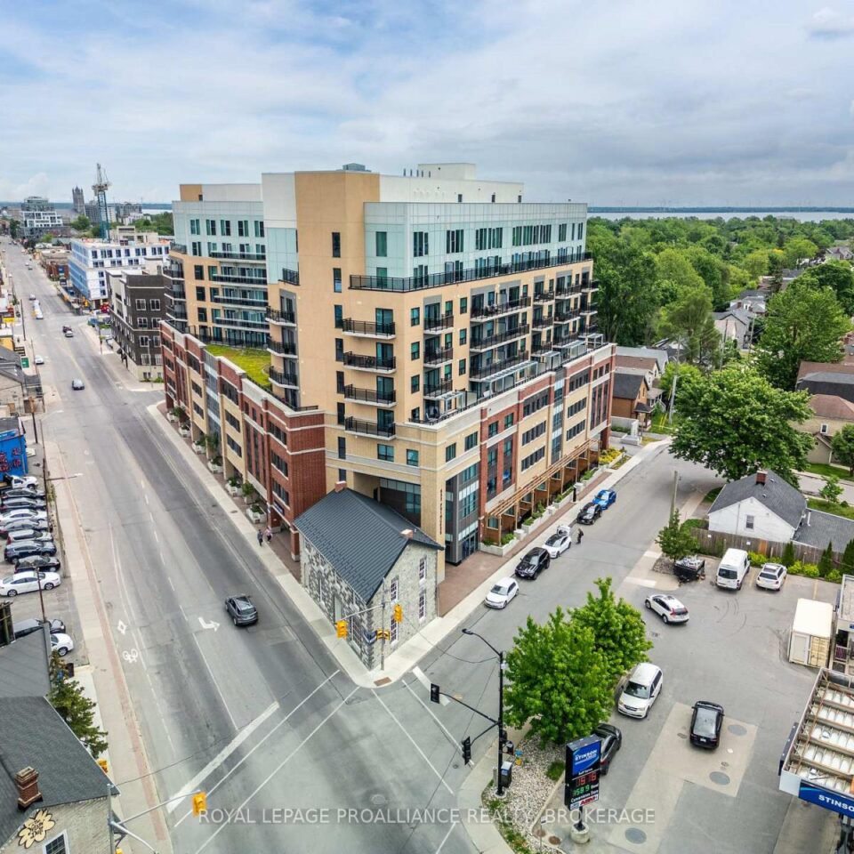 425 – 652 Princess Street, Kingston