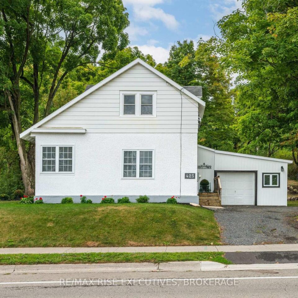 425 King Street W, Gananoque