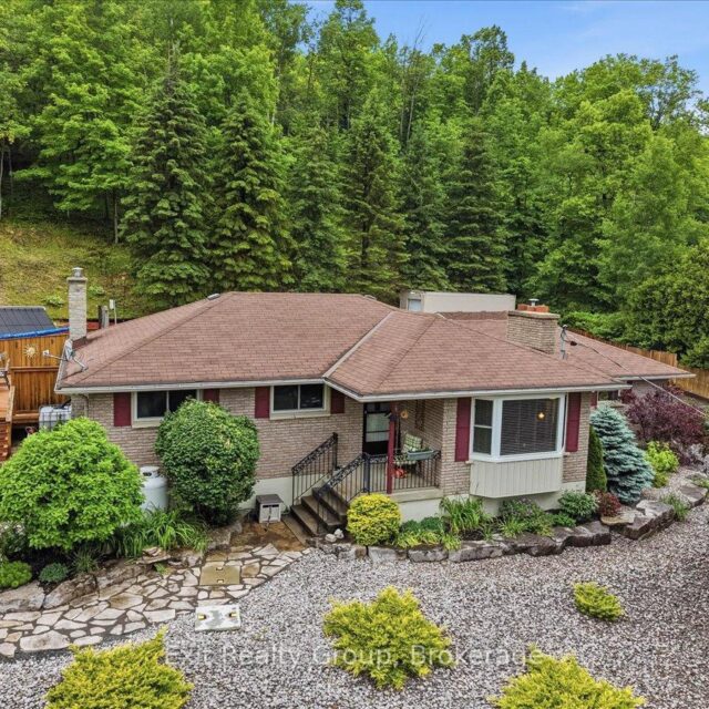 427 Townsend Road, Belleville