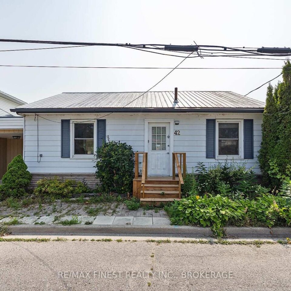 42a Hill Street, Prince Edward County