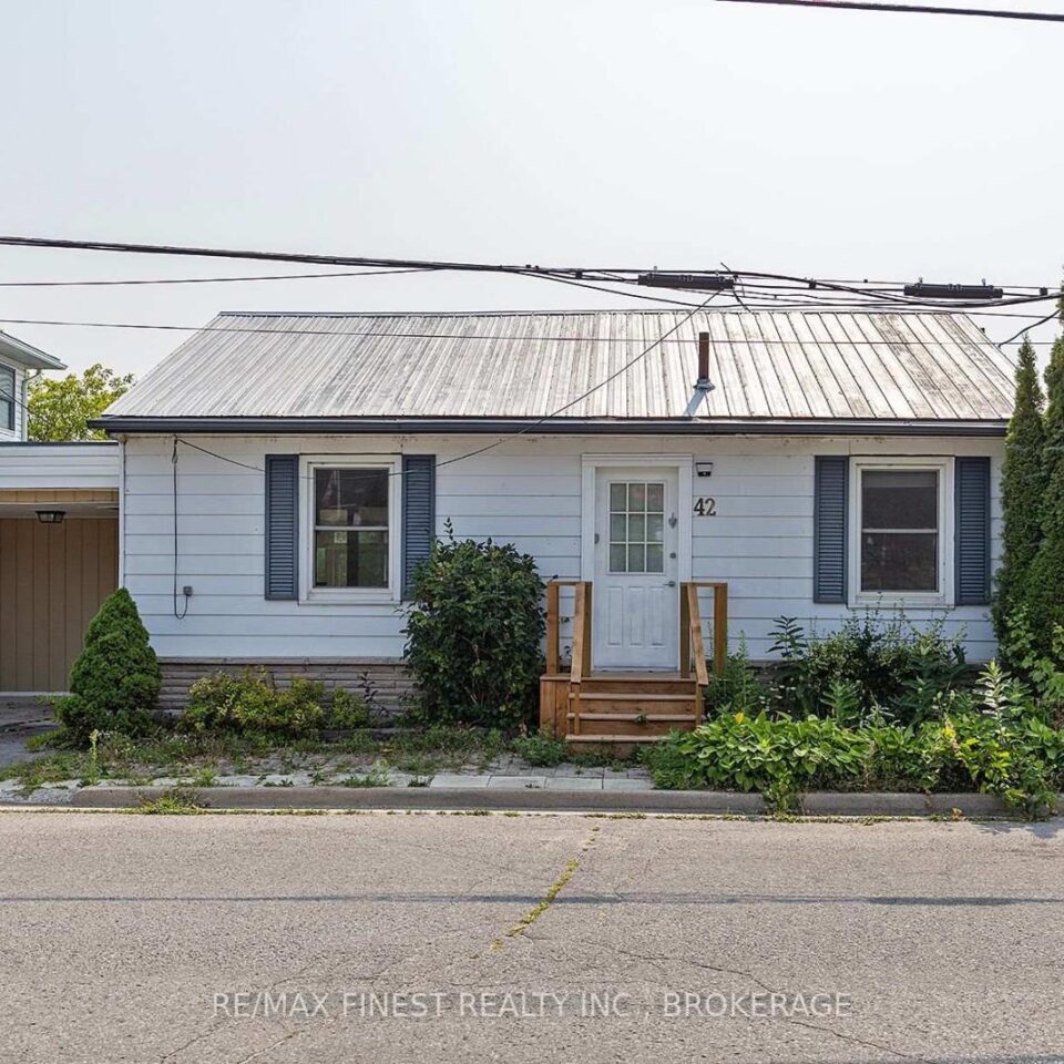 42a Hill Street, Prince Edward County