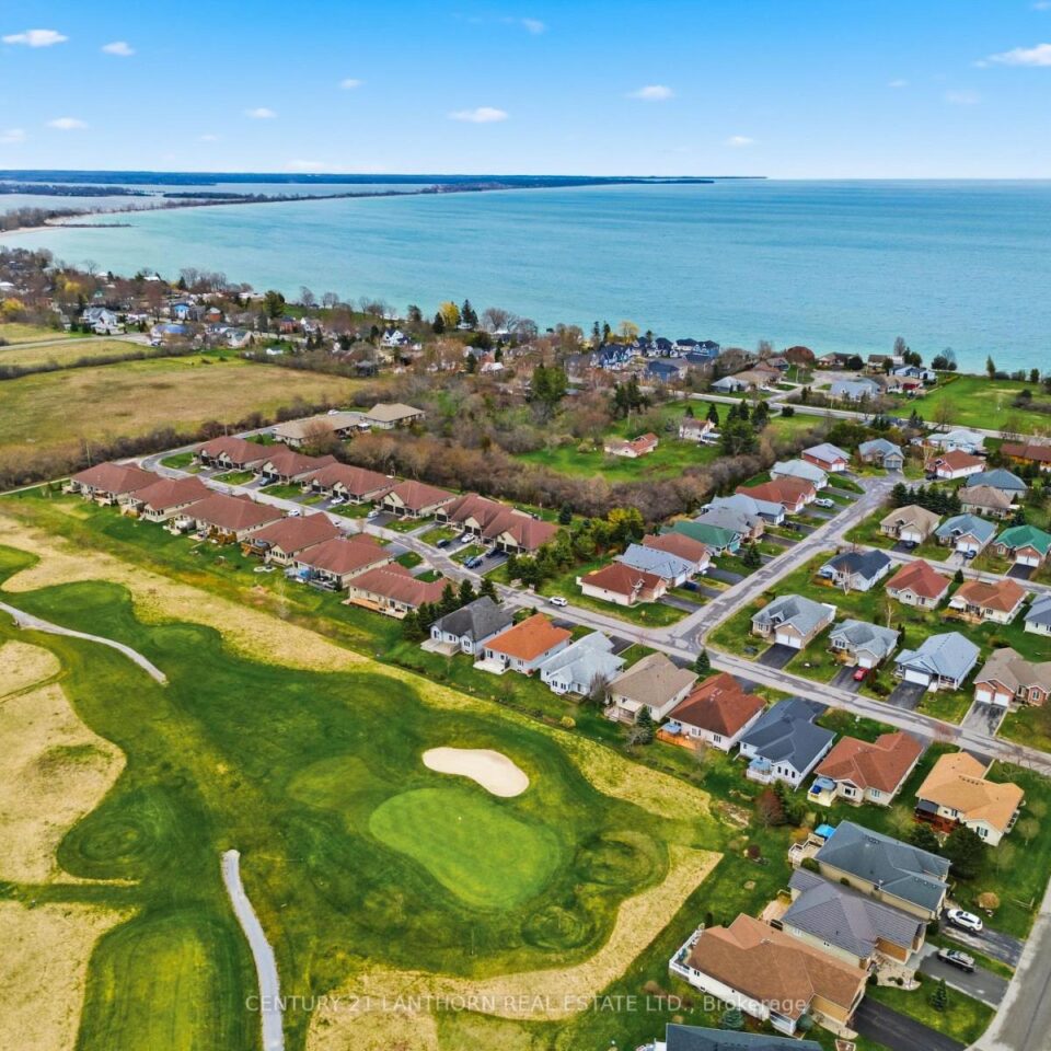 43 Aletha Drive N, Prince Edward County