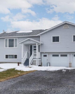 4318 County Road 6, Stone Mills