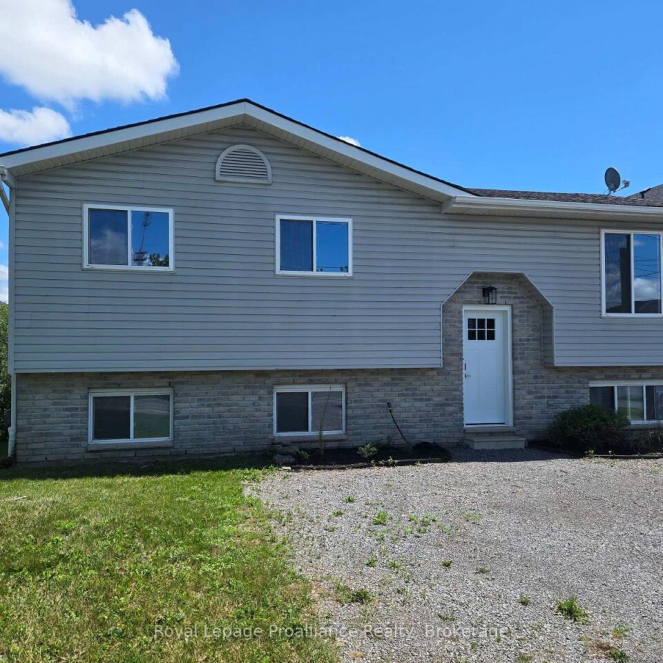 44 Cannifton Road N, Belleville