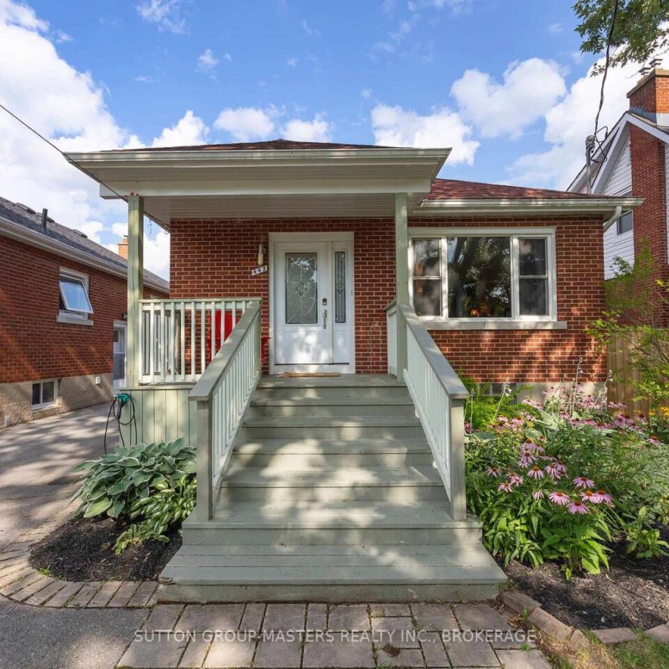 443 College Street, Kingston