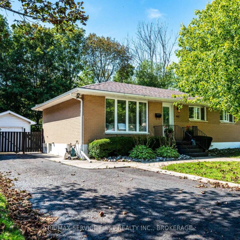 447 Mcewen Drive, Kingston