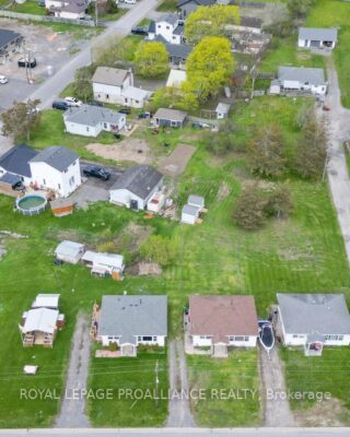 45 Black Diamond Road, Belleville