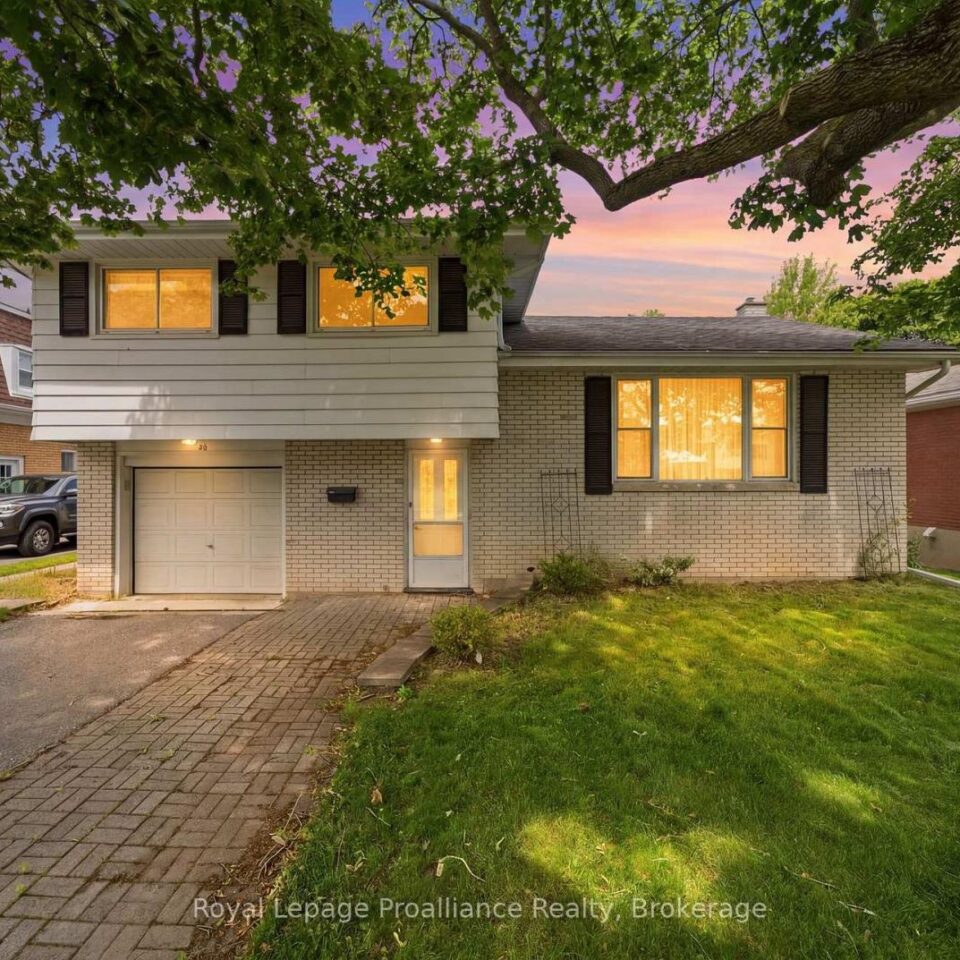 46 Edgehill Road, Belleville