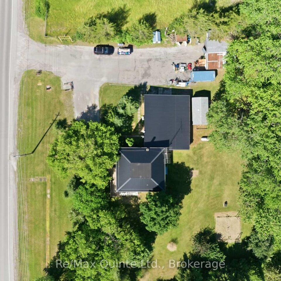 4611 Old Highway 2, Belleville