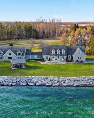 4698 County Road 8, Prince Edward County