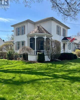 47 Paul Street, Prince Edward County