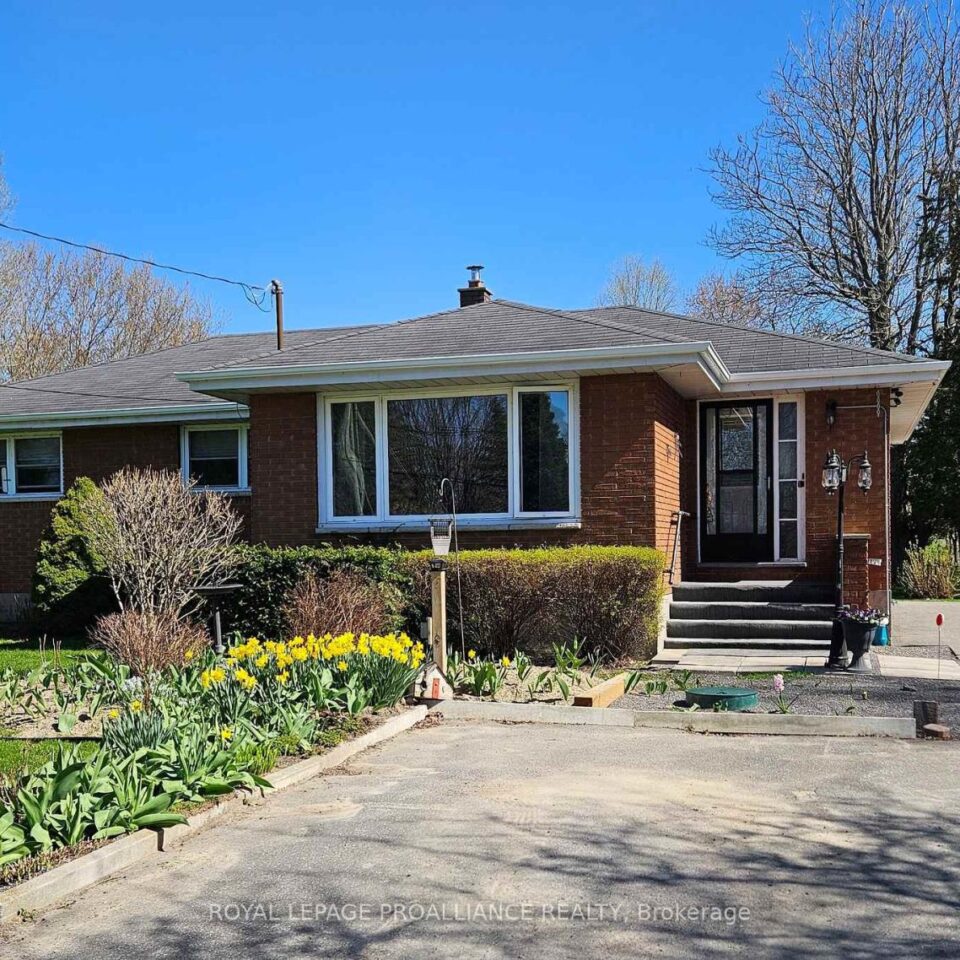 471 County Road 3, Prince Edward County