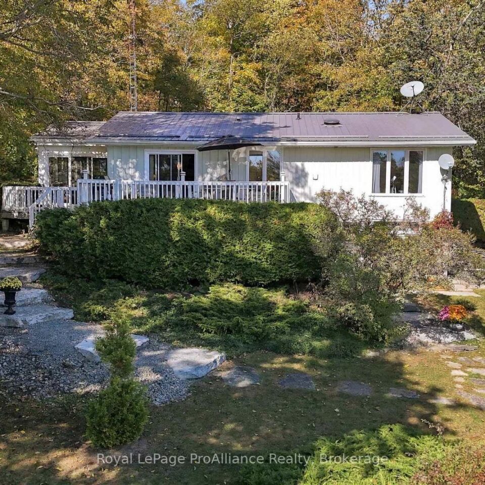 487 Morrison Point Road, Prince Edward County