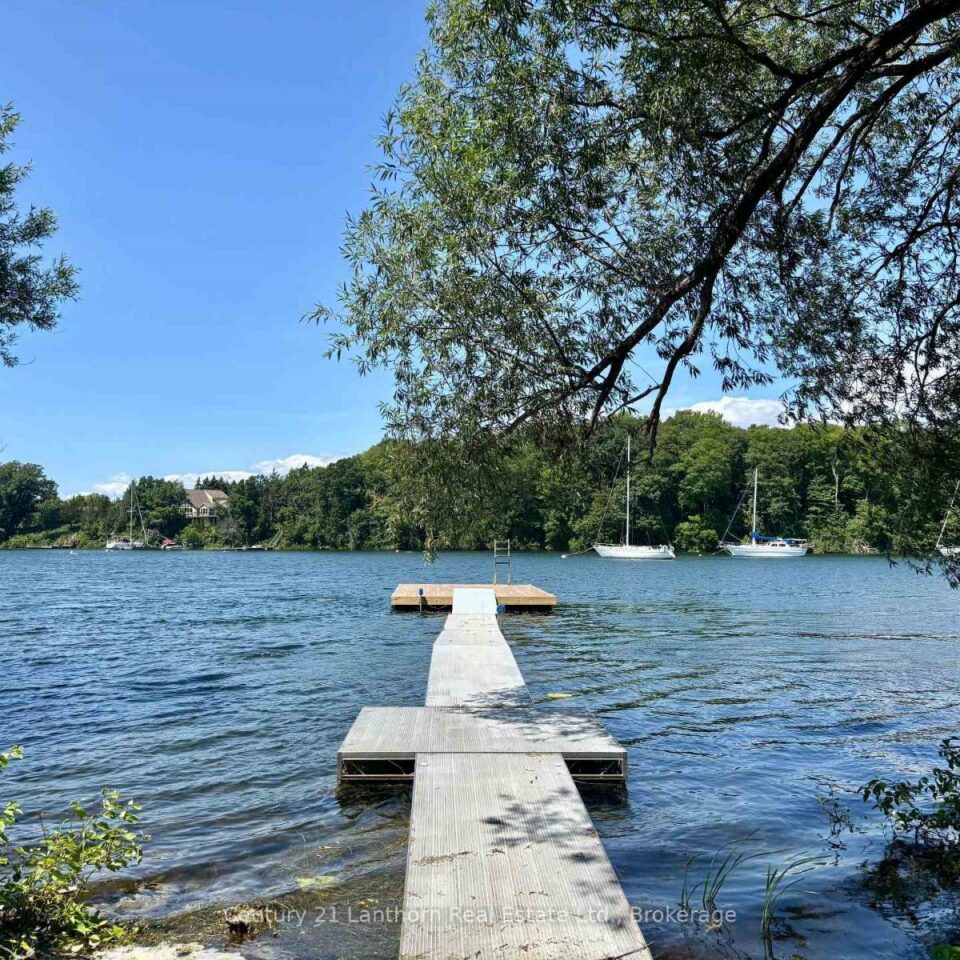 49 Cressy Bayside Road, Prince Edward County