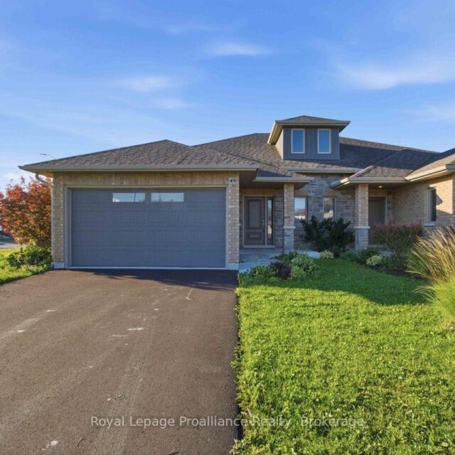 49 Hillside Meadow Drive, Quinte West