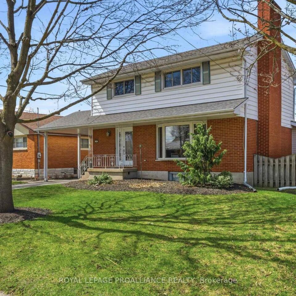 49 Plaza Square, Belleville