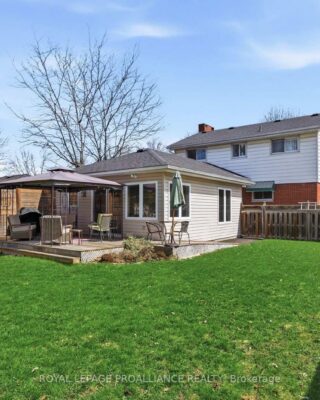49 Plaza Square, Belleville