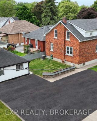 493 College Street, Kingston