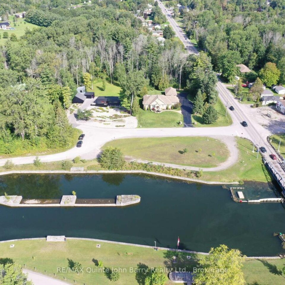 5 Old Carrying Place Road, Quinte West