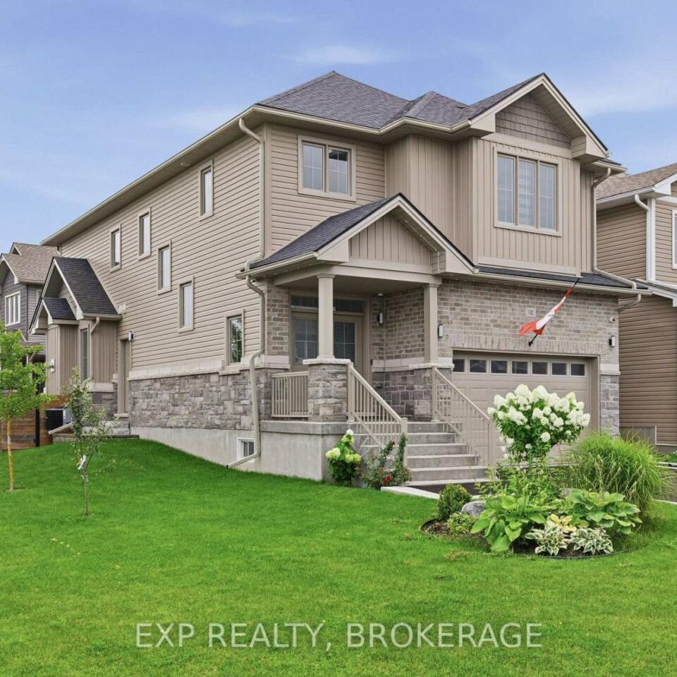 502 Beth Crescent, Kingston