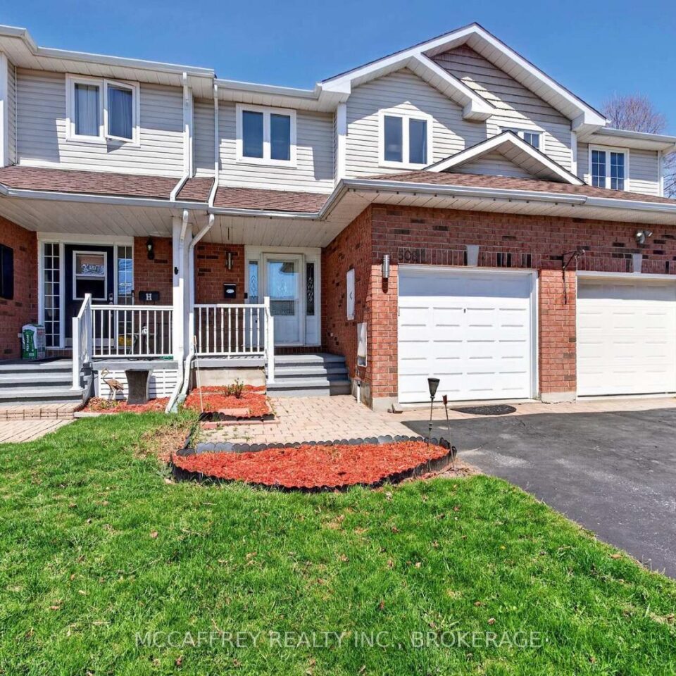 508 Farnham Court, Kingston