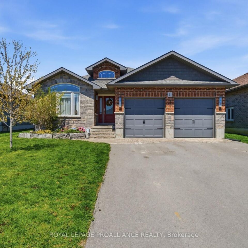 51 Crews Crescent, Quinte West