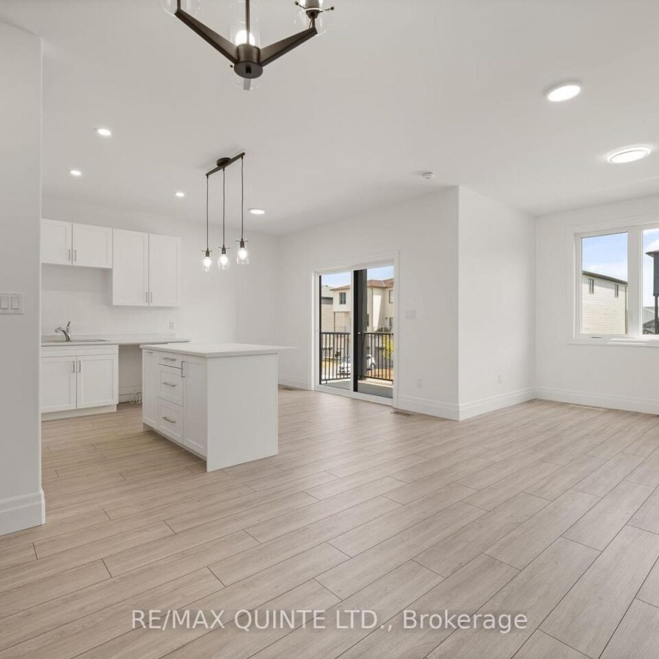 51 Evans Street, Prince Edward County