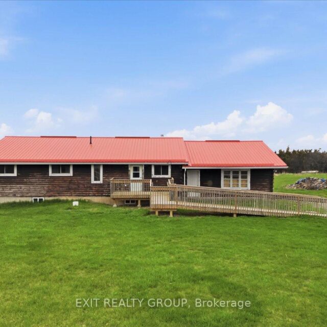 51 Stinson Block Road, Prince Edward County
