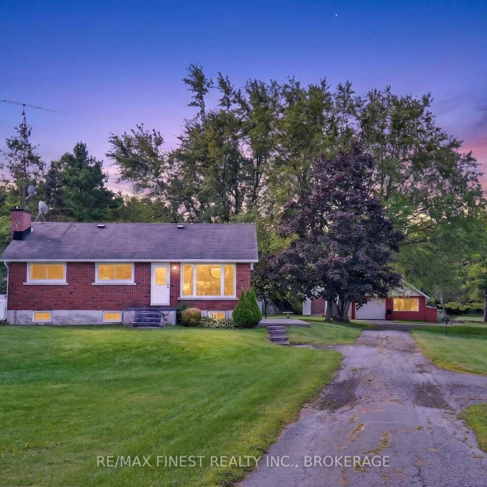 513 County Road 2, Front Of Leeds & Seeleys Bay
