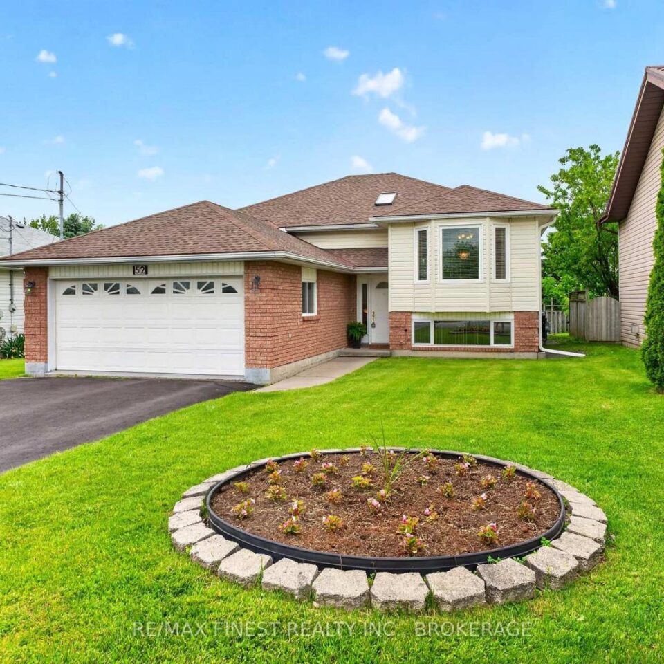 52 Johnson Street, Prince Edward County