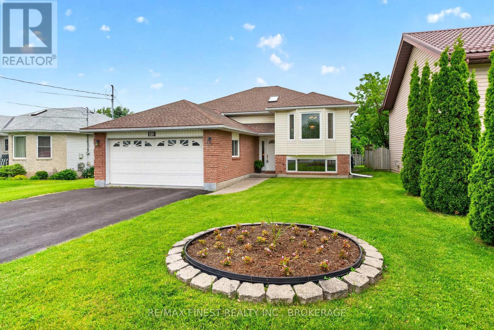 52 Johnson Street, Prince Edward County
