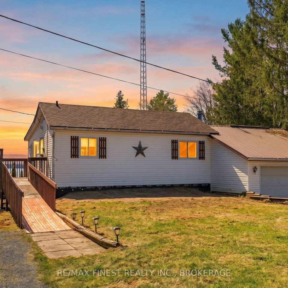 520 Park Road, Stone Mills