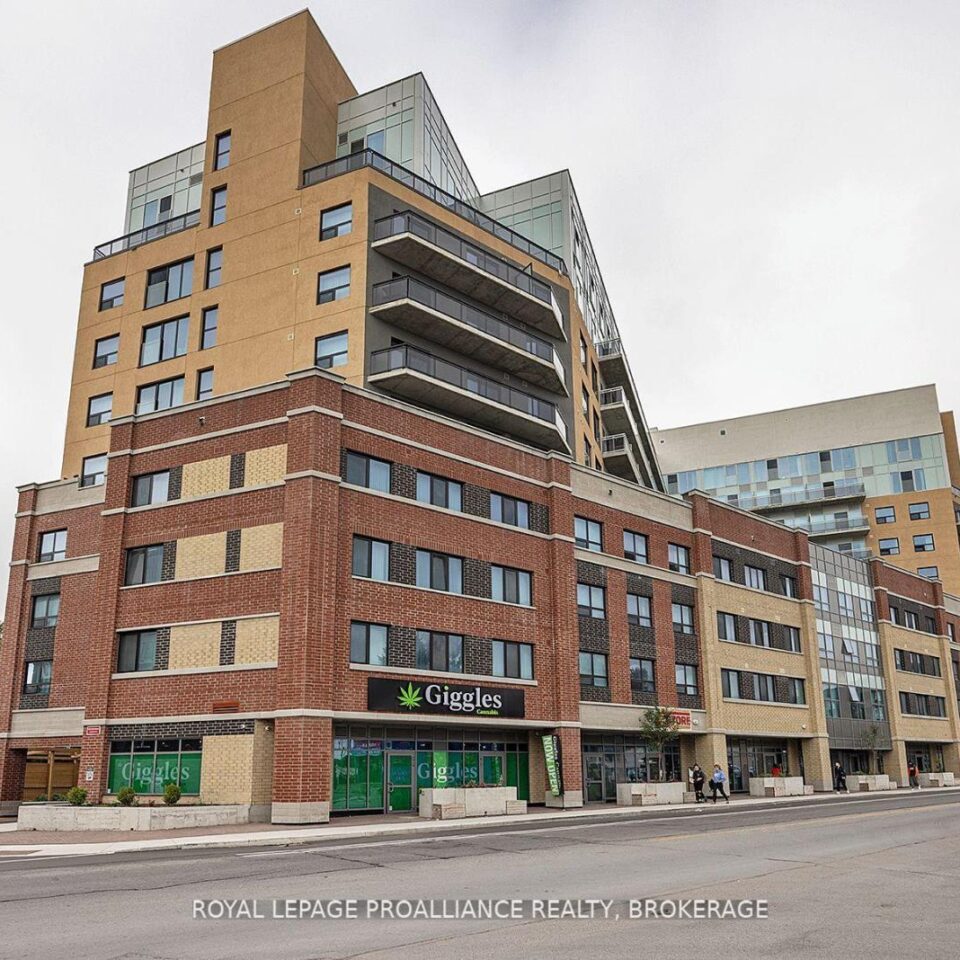 525 – 652 Princess Street, Kingston