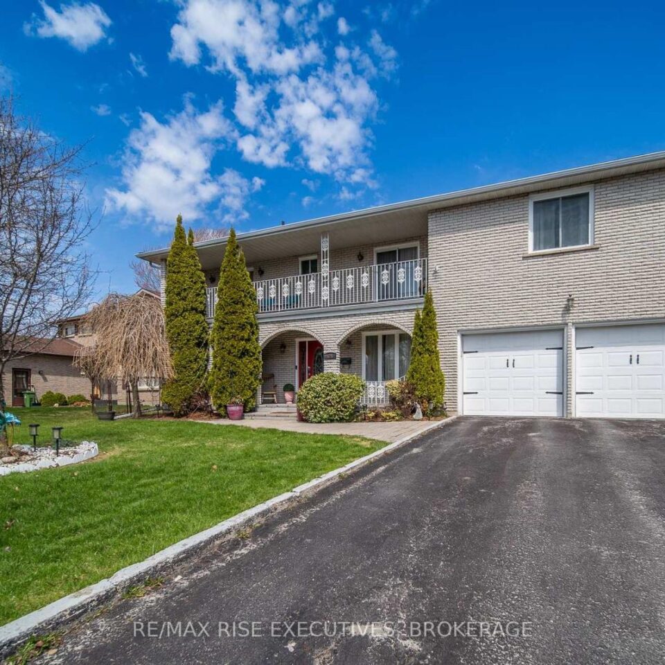 526 Canterbury Crescent, Kingston