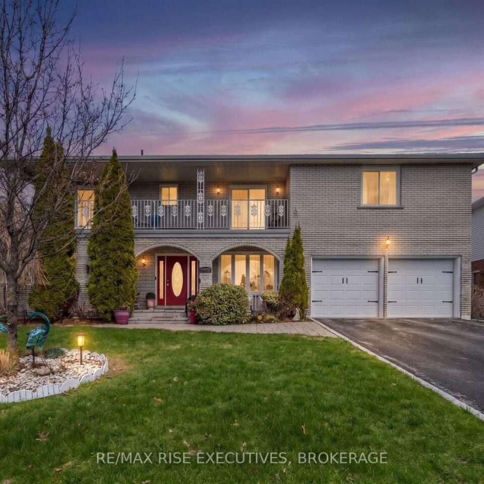 526 Canterbury Crescent, Kingston