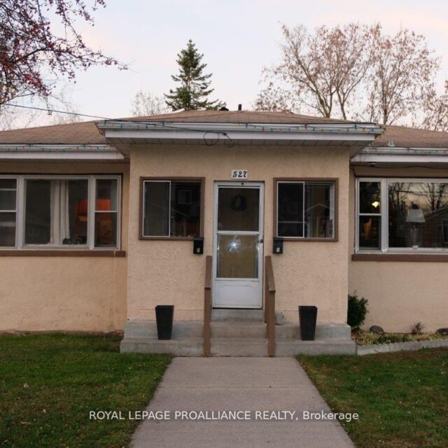 527 Front Street, Quinte West