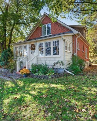 548 Division Street, Kingston