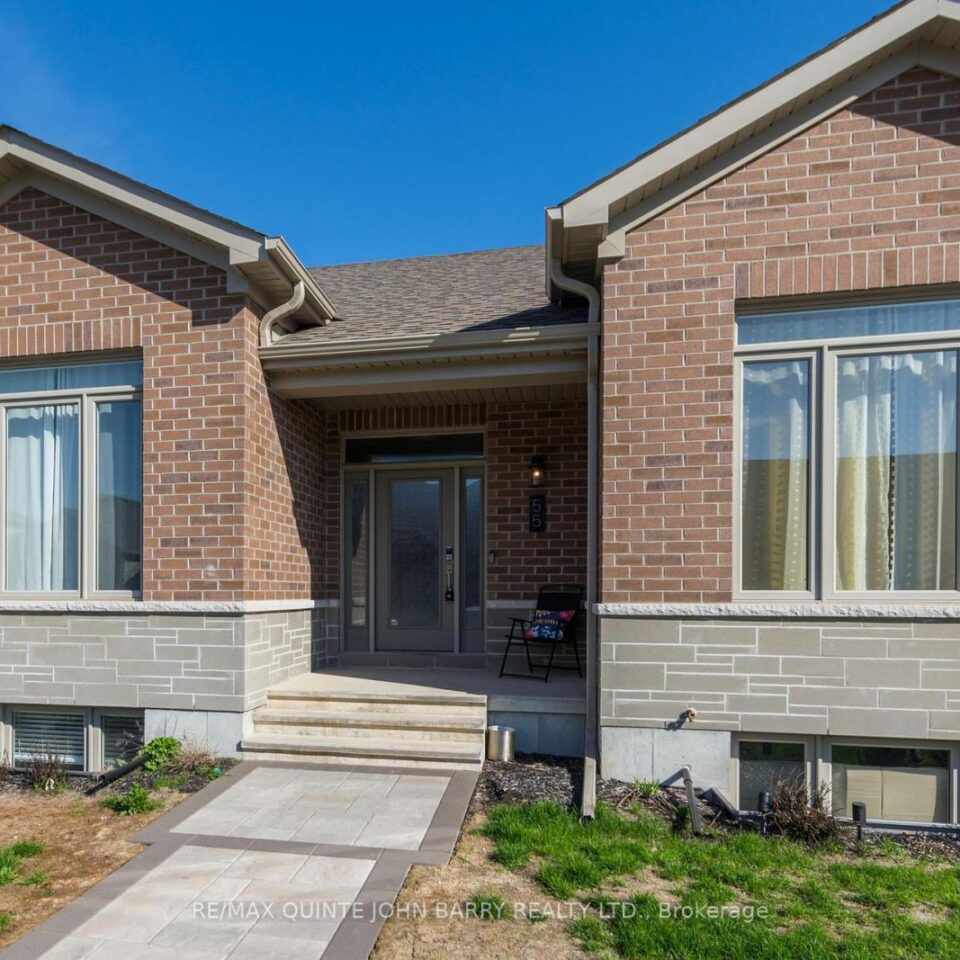 55 Athabaska Drive, Belleville