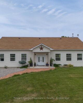 55 North Marysburgh Court, Prince Edward County