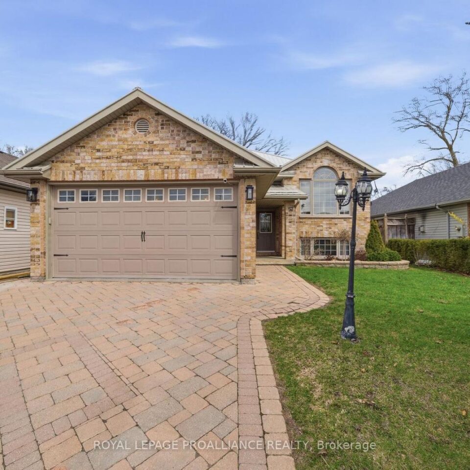 57 Finch Drive, Belleville