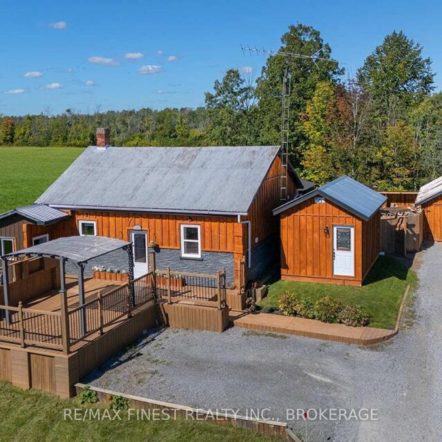 571 Centreville Road, Stone Mills