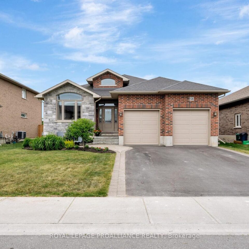 58 Crews Crescent, Quinte West