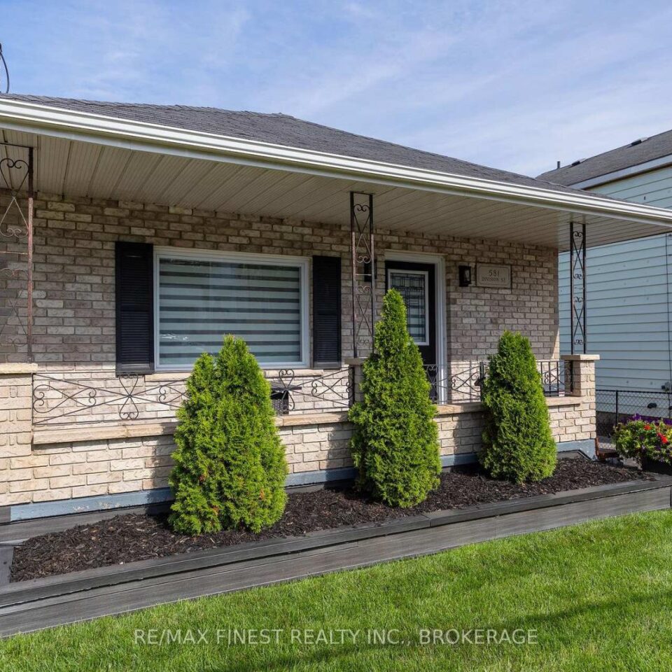 581 Division Street, Kingston