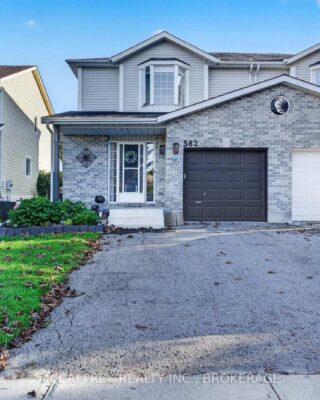 582 Barnsley Crescent, Kingston