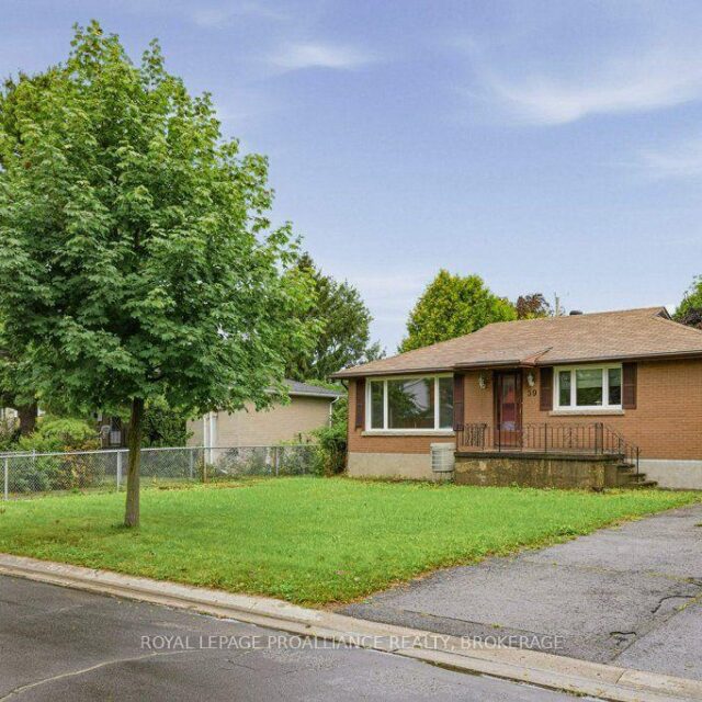 59 Campbell Crescent, Kingston