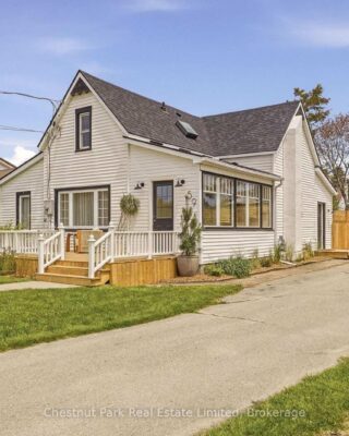 59 Maple Street, Prince Edward County
