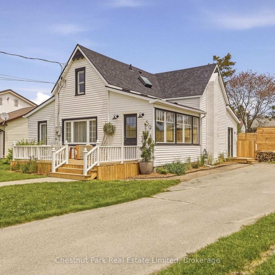 59 Maple Street, Prince Edward County
